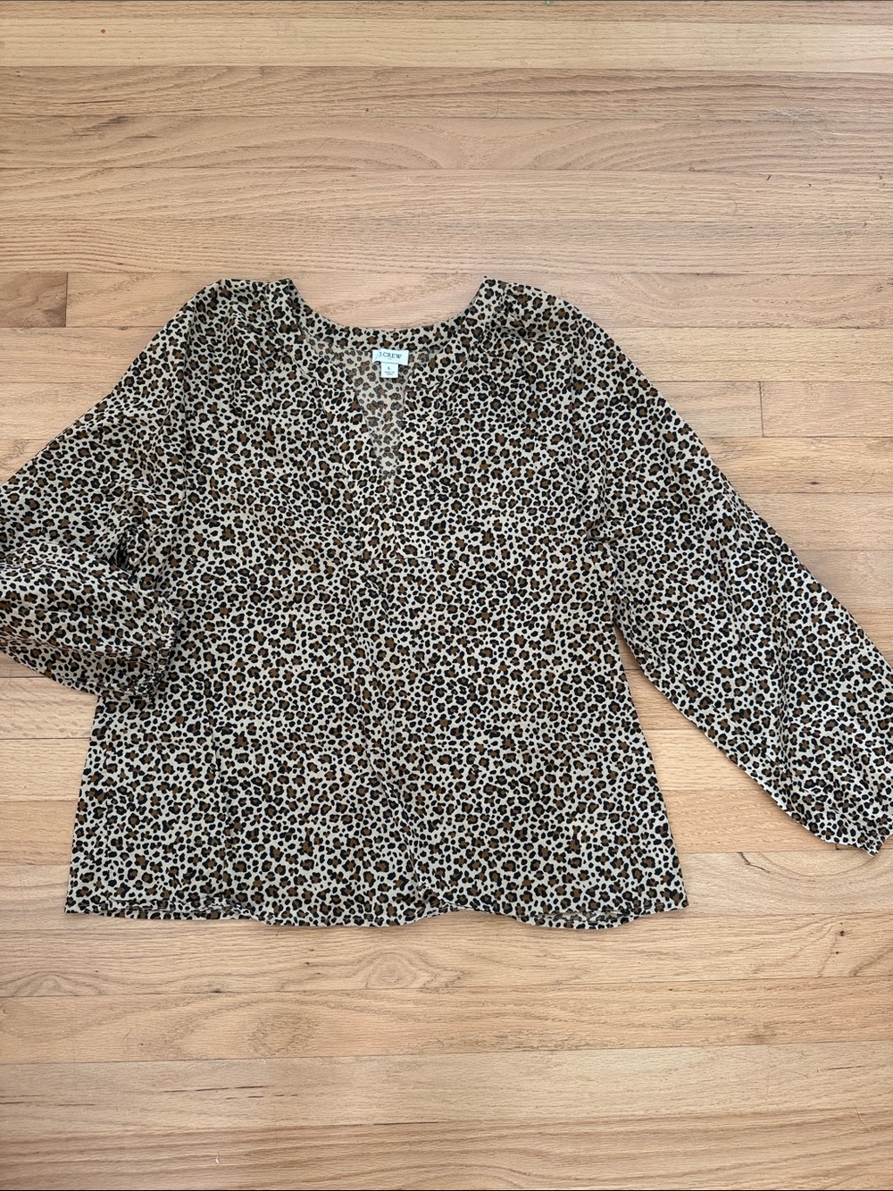J Crew Large Lightweight Leopard Print Long Sleeve V Neck 100% Cotton Blouse